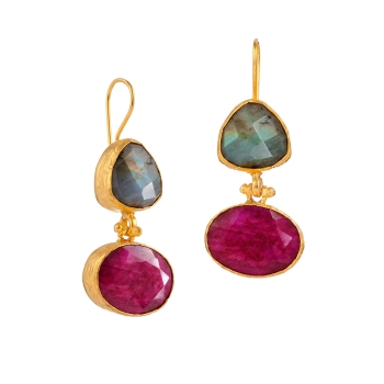 Earrring made from brass, goldplated, with Labradorite and Ruby